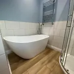 4 Bed In Oc-96392 בית נופש