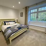 4 Bed In Oc-96392