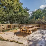 4 Bed In Oc-96392 בית נופש וויטבי