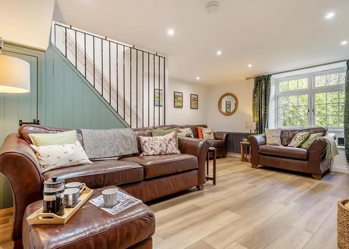 4 Bed In Oc-96392 * Whitby